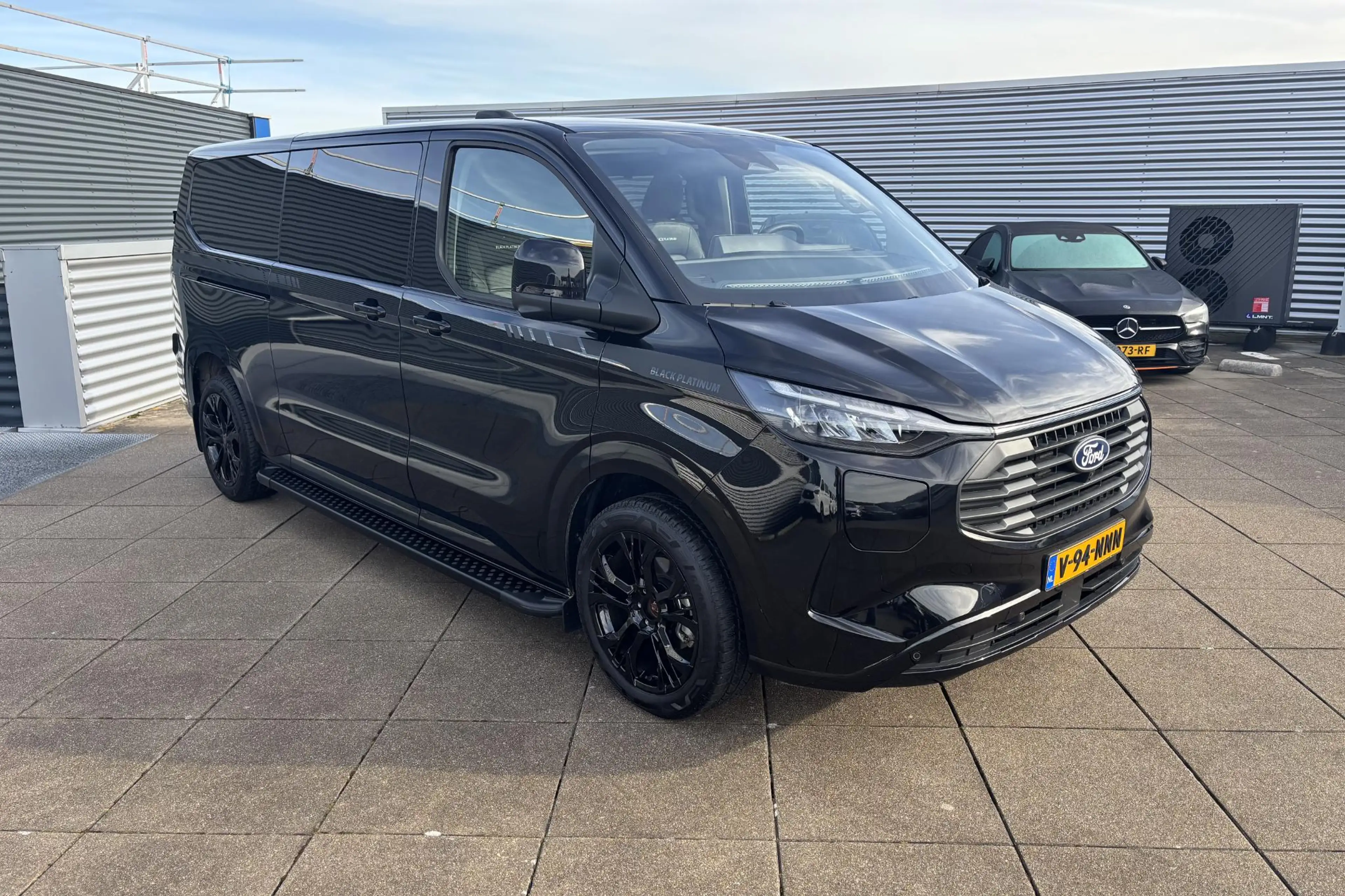 Ford Transit Custom 320 2.5 PHEV L2H1 Sport — photo 10