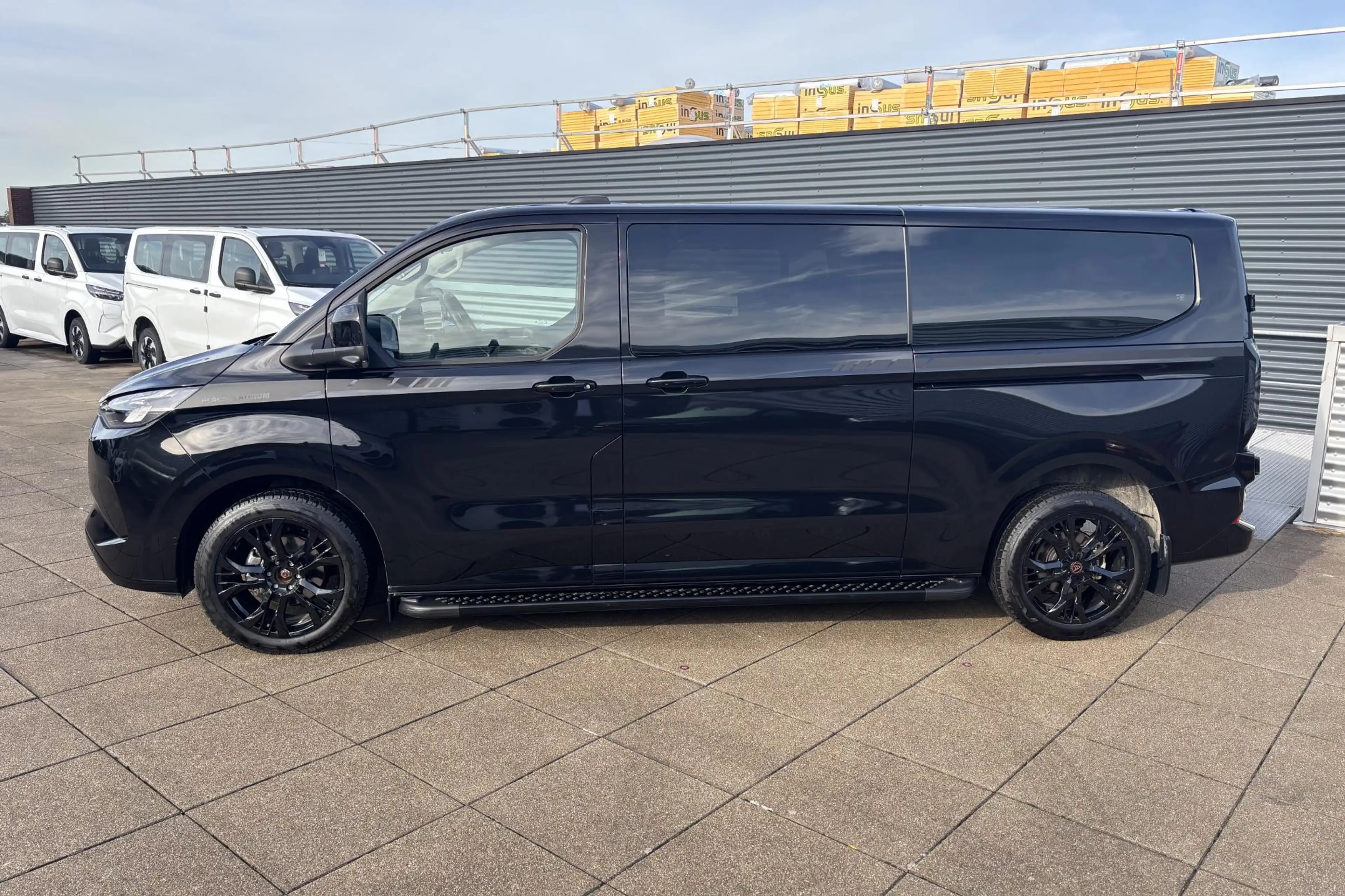 Ford Transit Custom 320 2.5 PHEV L2H1 Sport — photo 5