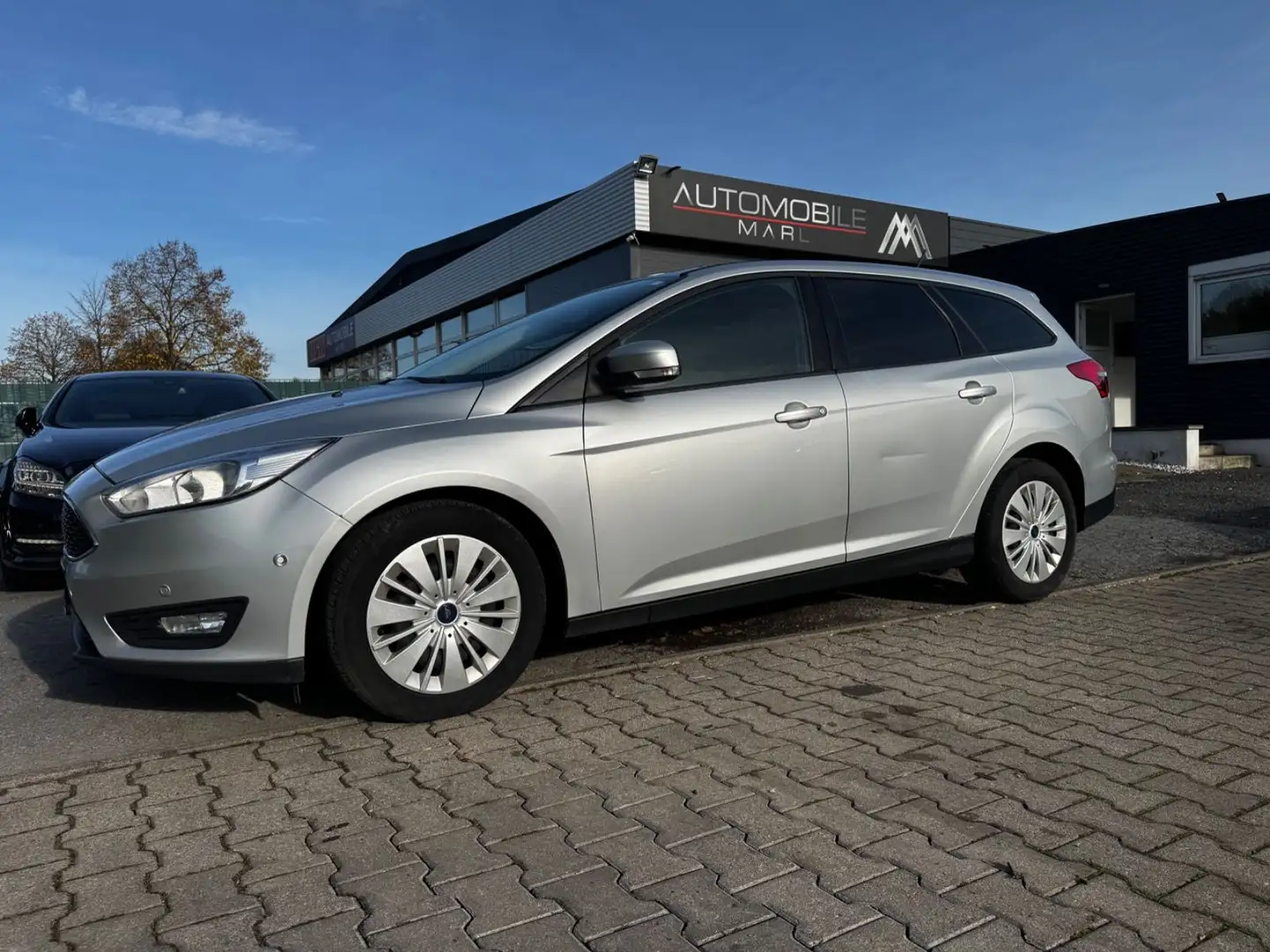 Ford Focus Turnier Business|KLIMA|PDC|SERVO|ZENTRAL| Zilver - 1