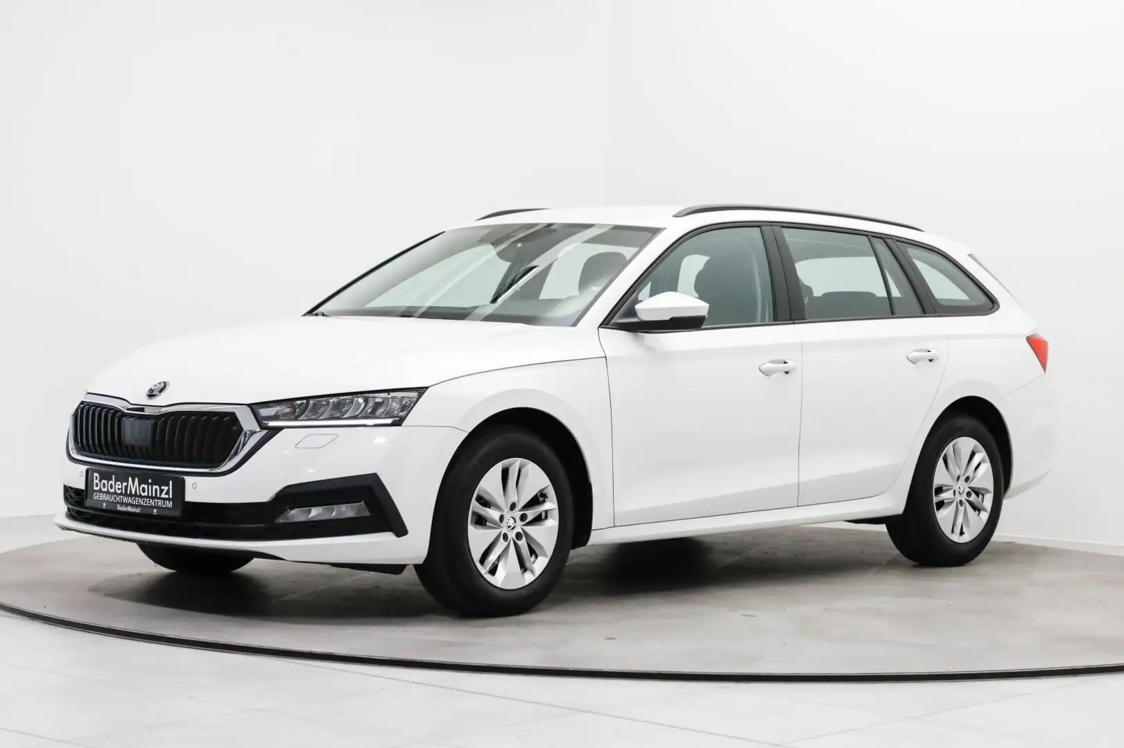 Skoda Octavia Combi 2.0 TDI DSG PDC SHZ ACC CarPlay Weiß - 2