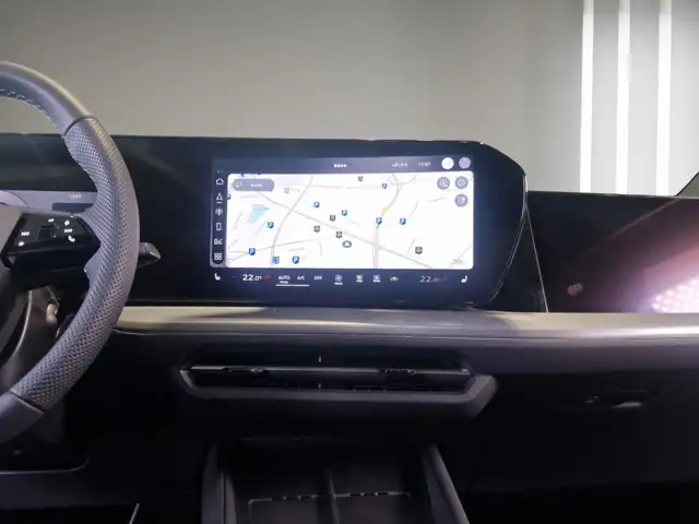Audi Q4 e-tron view 11