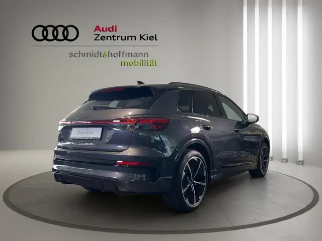 Audi Q4 e-tron view 5