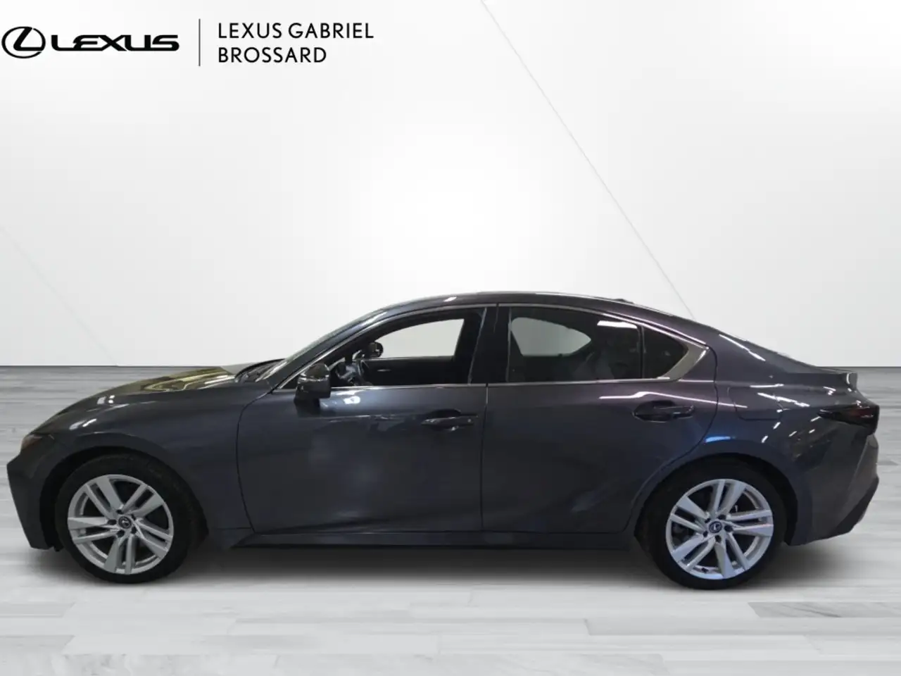Lexus IS снимка Lexus IS