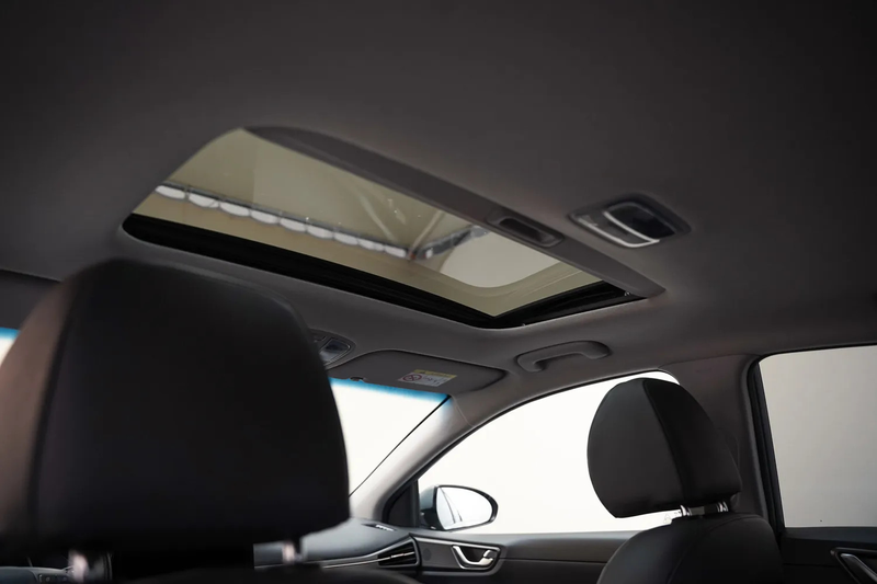 Hyundai IONIQ Premium EV [ Full led Schuifdak Leder Navi Apple / — photo 5