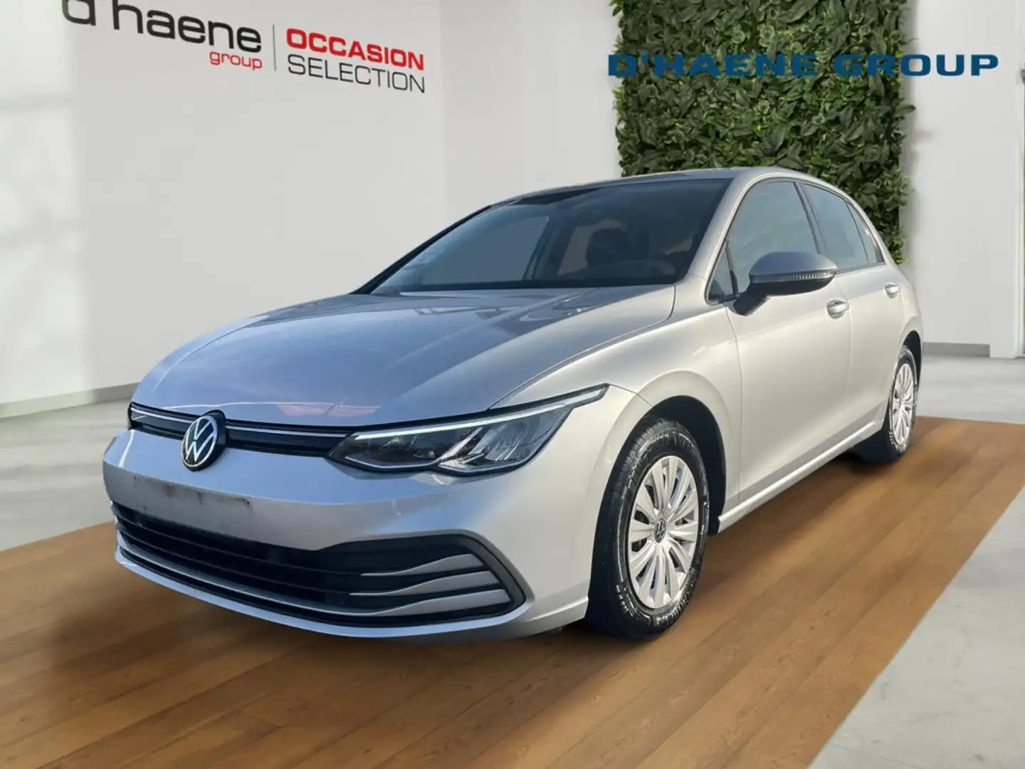 Volkswagen Golf 1.0 TSI 66 kW (90 ch) 5 vitesses manuel Argent - 1