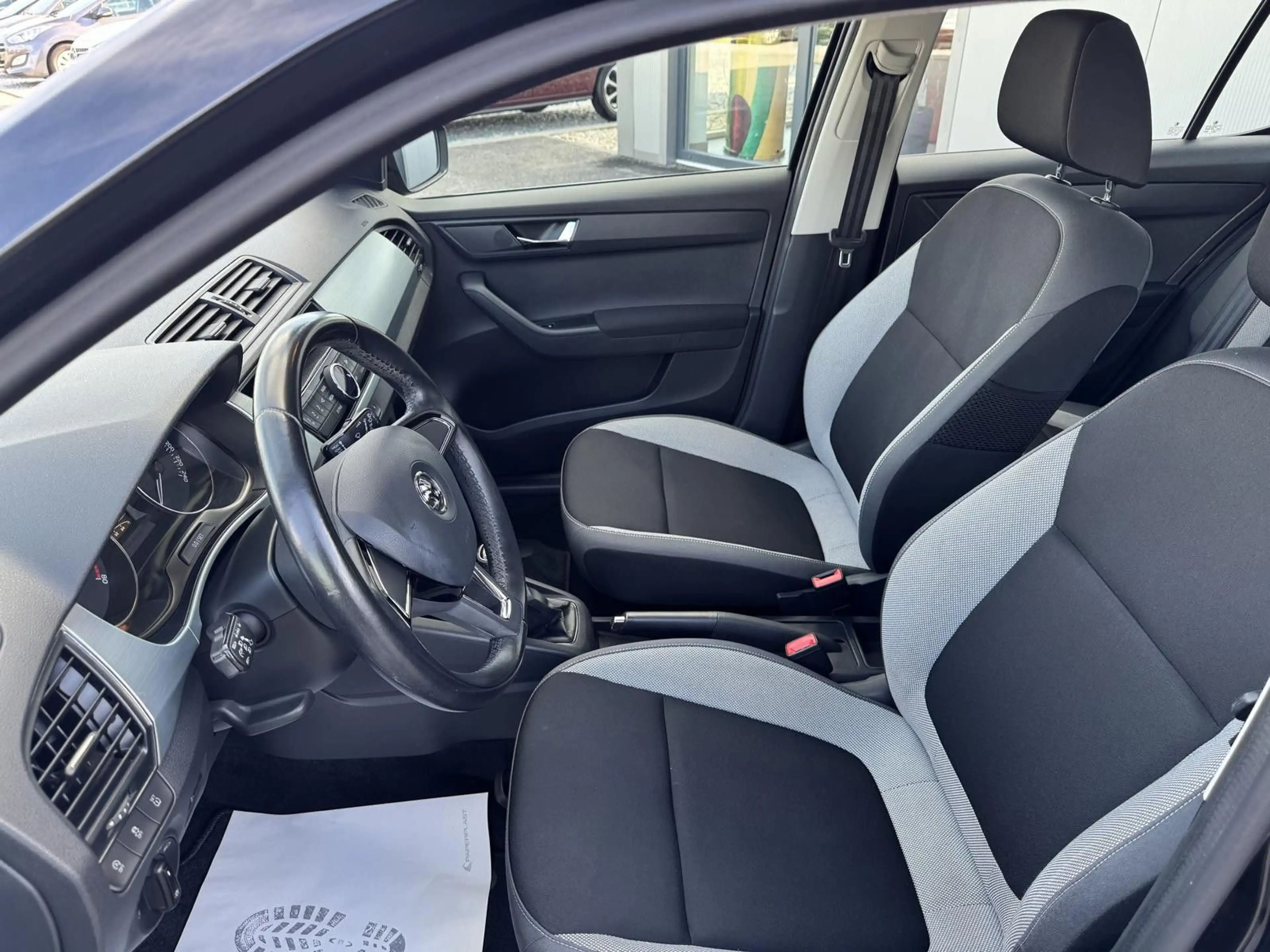 Skoda Fabia Ambition 1.2 TSI 1. Hand Scheckheft 8-fach — photo 14