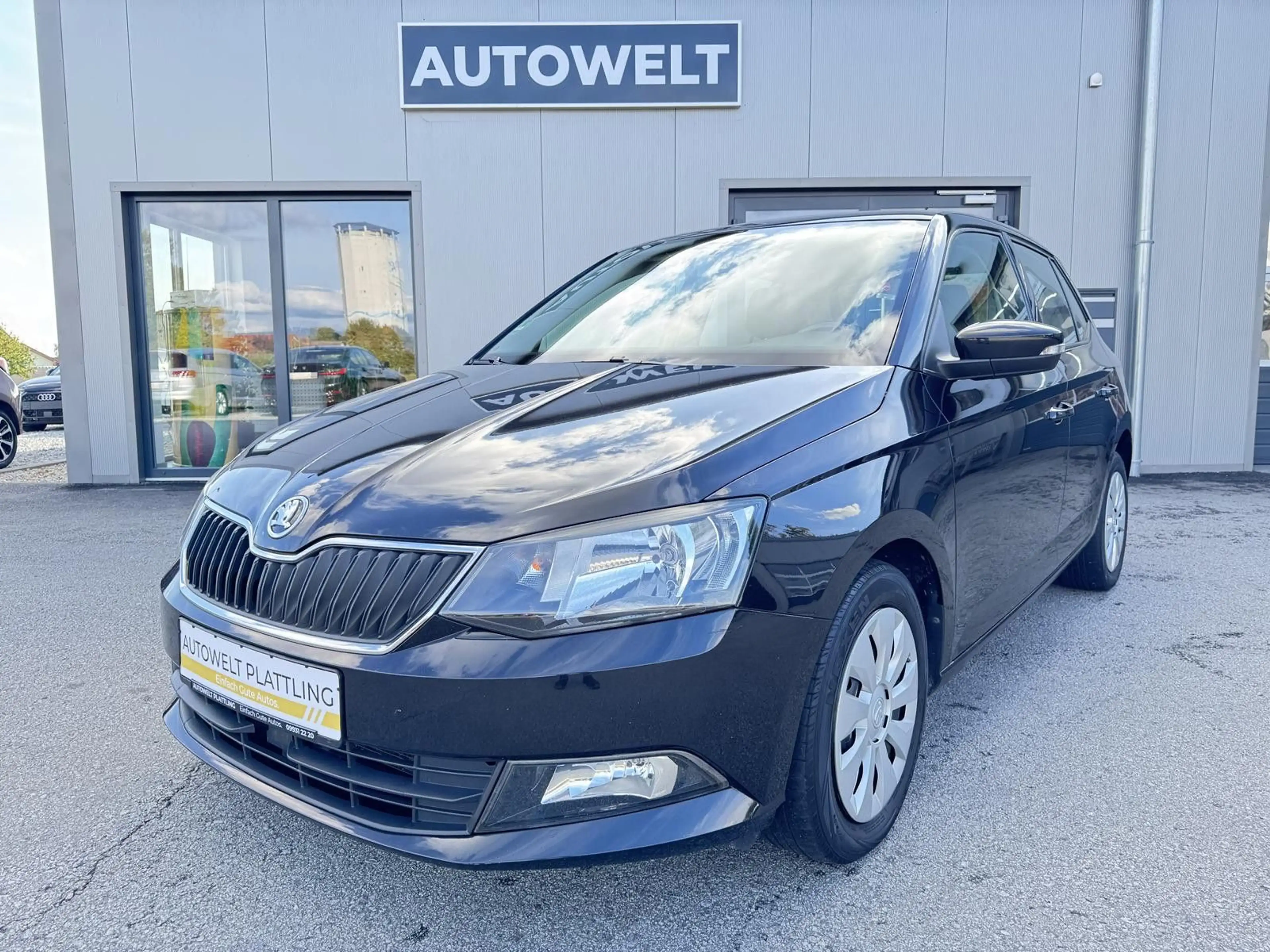 Skoda Fabia Ambition 1.2 TSI 1. Hand Scheckheft 8-fach