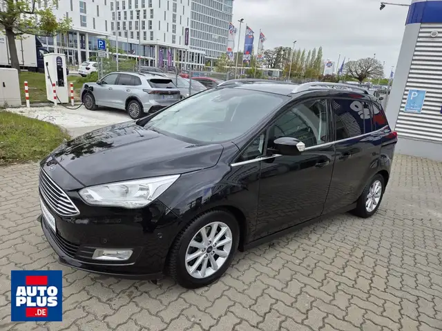 Ford Grand C-Max 1.5 Titanium 16V NAVI+CAM+PDC+SITZH