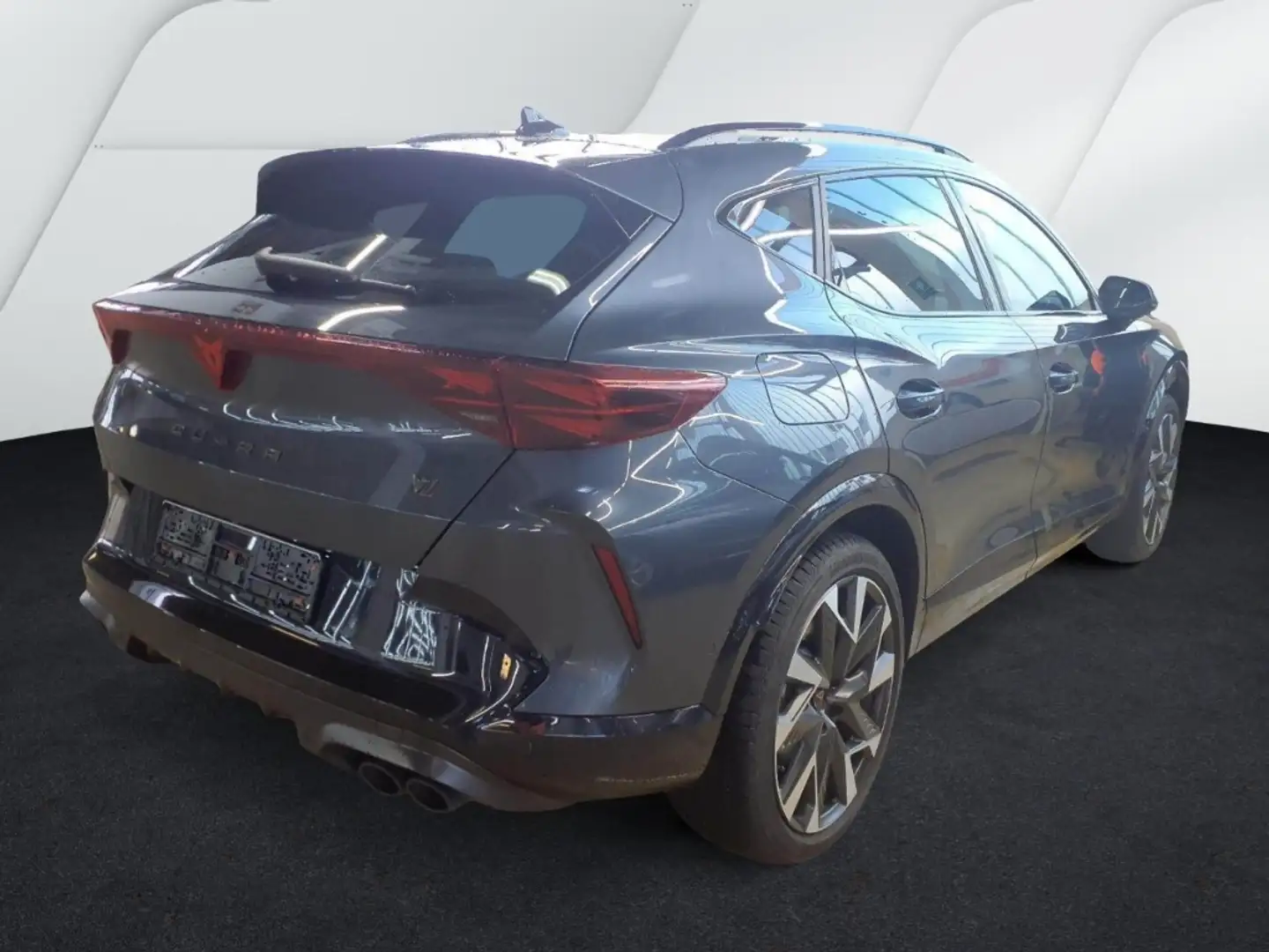 CUPRA Formentor VZ 4Drive DSG ab 389,- EUR 990,- PANO | AHK | MATR Grau - 2