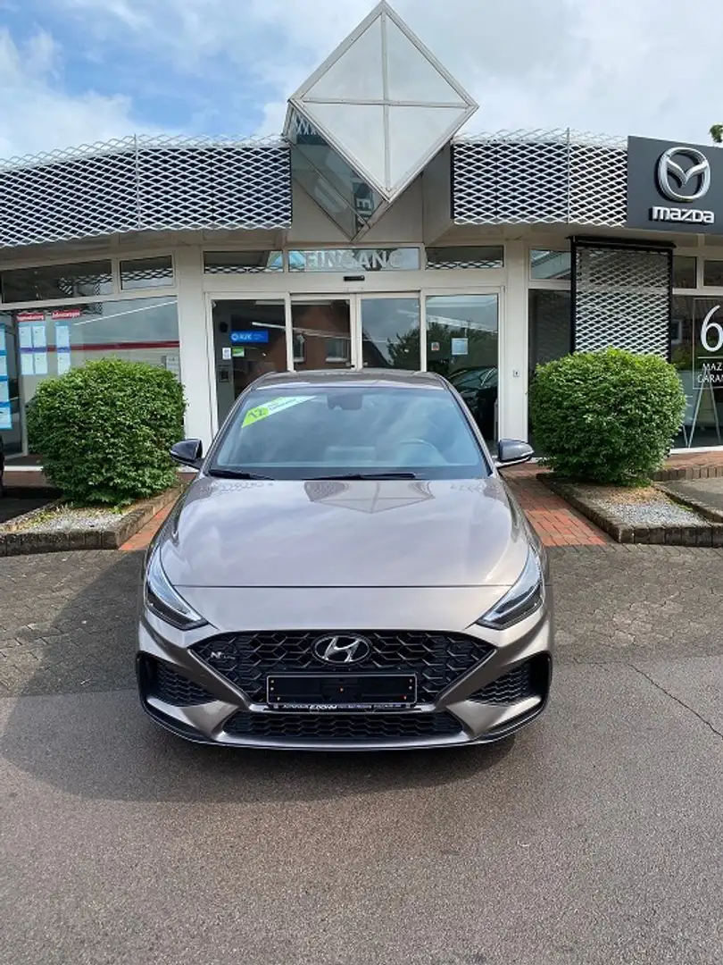 Hyundai i30 Fastback N Line Braun - 1