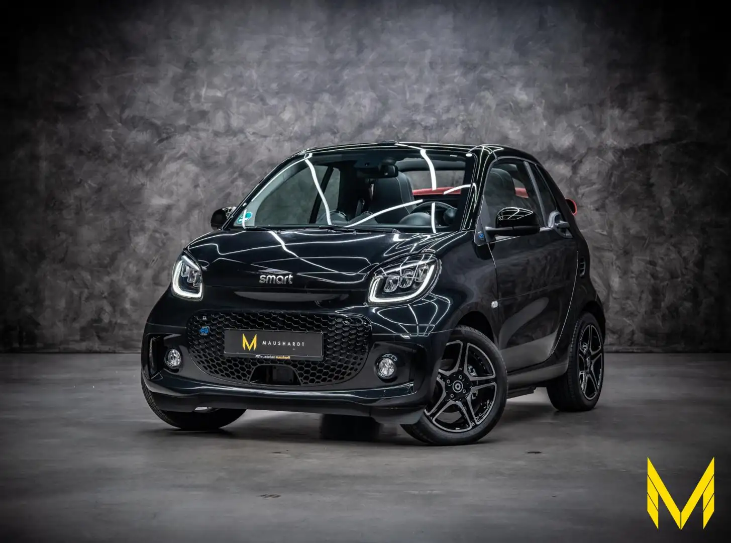 smart forTwo EQ cabrio prime EXCLUSIVE+JBL+BLACKREDTOP Black - 1