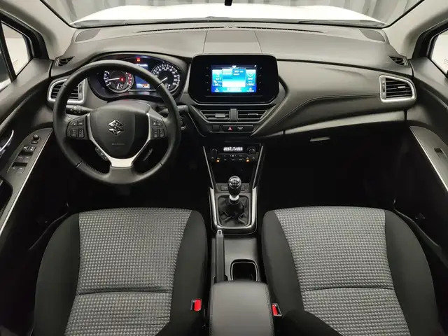 Suzuki S-Cross view 9