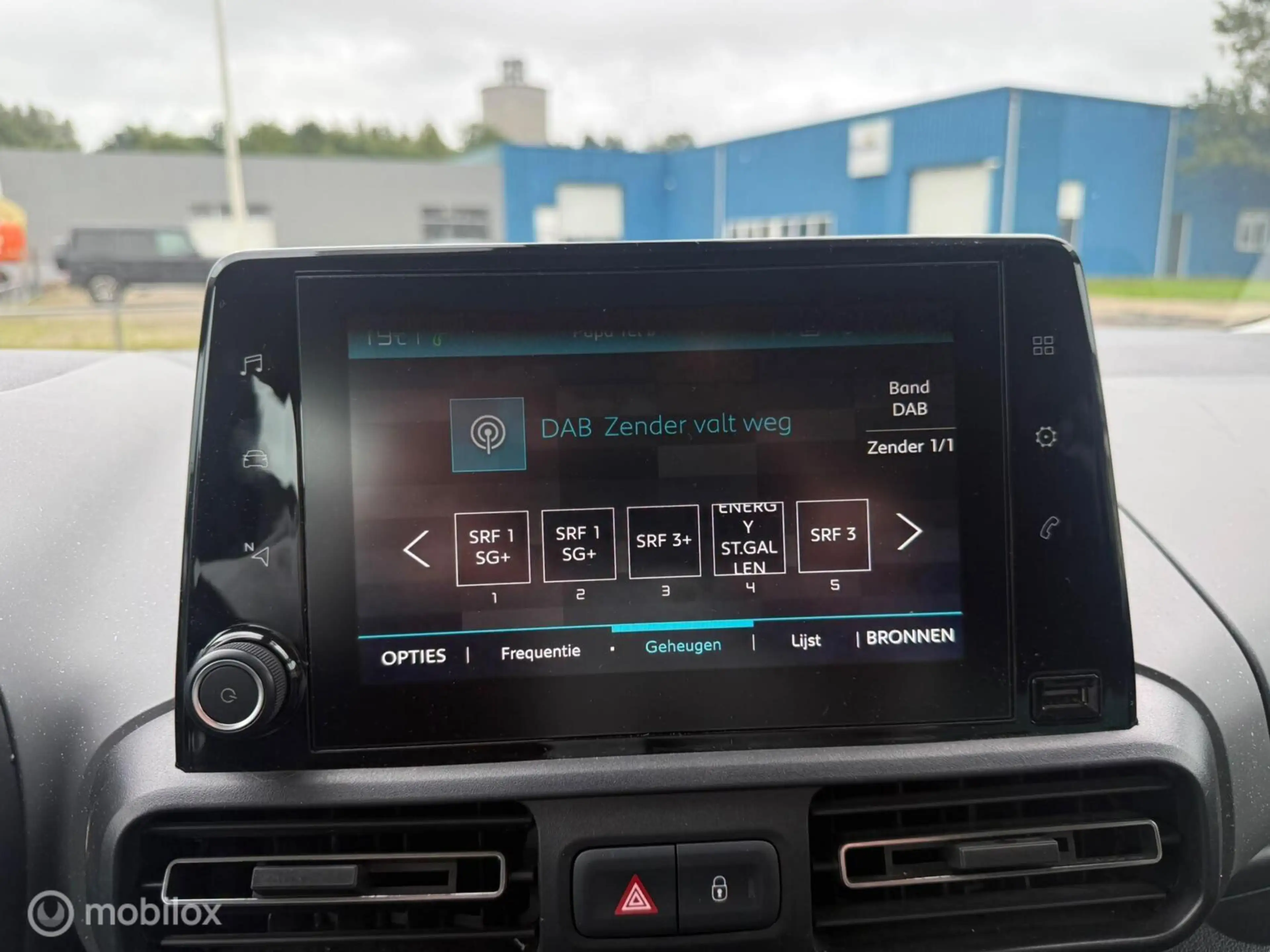 Citroen Berlingo XL 1.2 PureTech Shine 7p. clima cruise 69519 km — photo 15