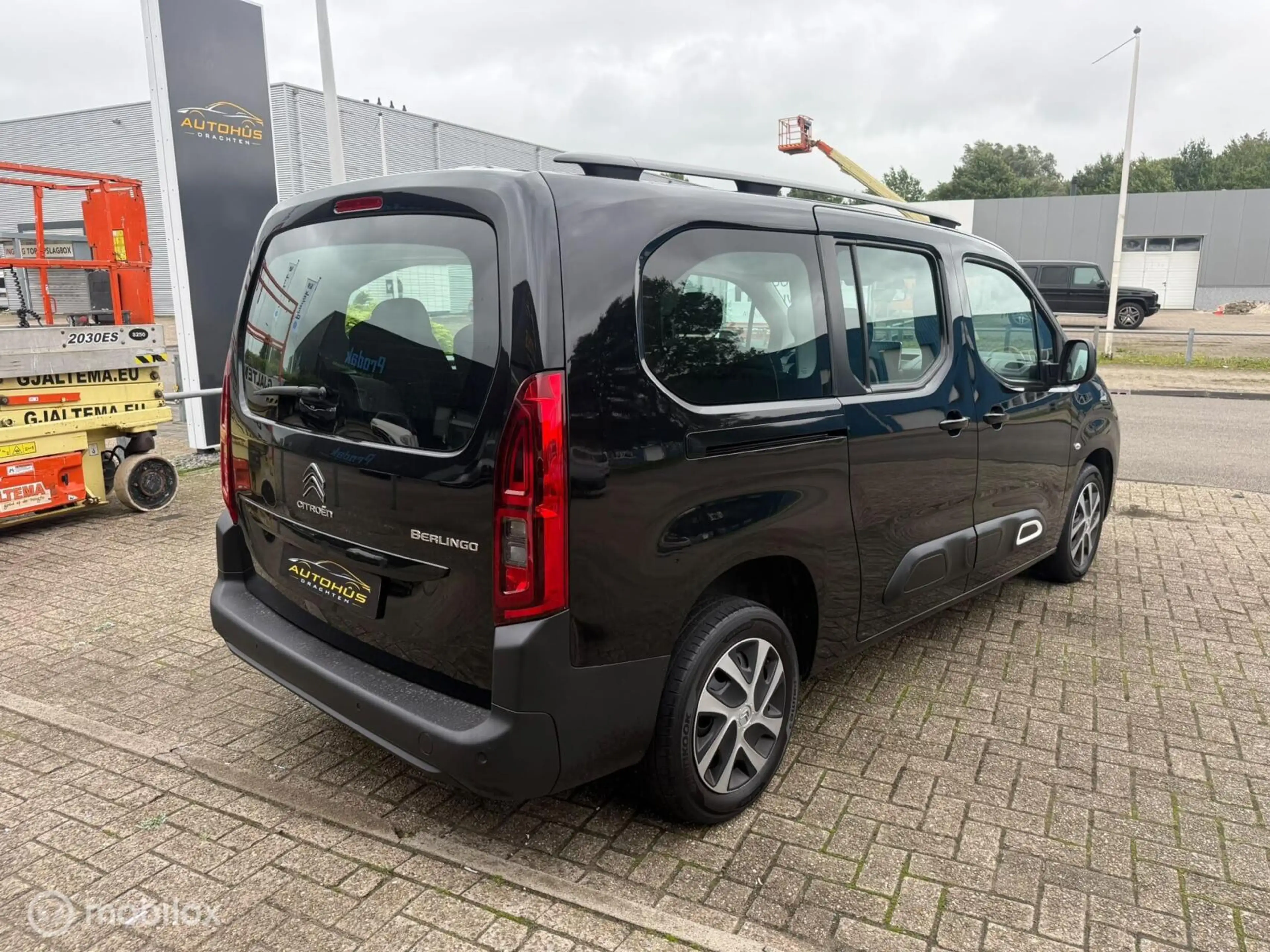Citroen Berlingo XL 1.2 PureTech Shine 7p. clima cruise 69519 km — photo 5