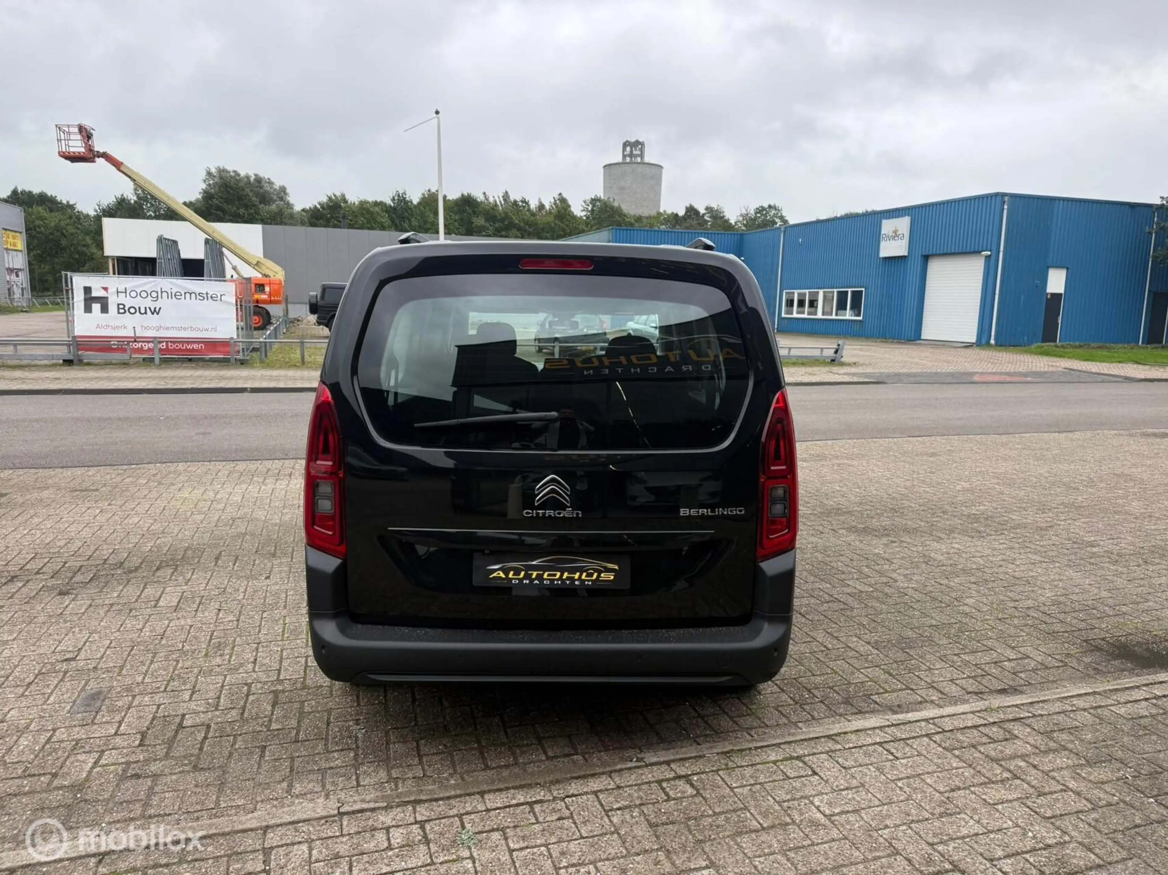 Citroen Berlingo XL 1.2 PureTech Shine 7p. clima cruise 69519 km — photo 4