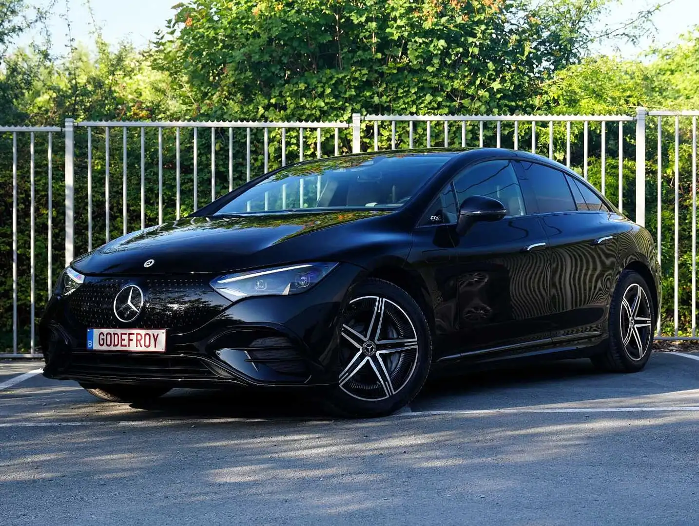 Mercedes-Benz EQE 300 AMG-line / Distronic / 360° / Dig. Light / memory Чёрный - 2