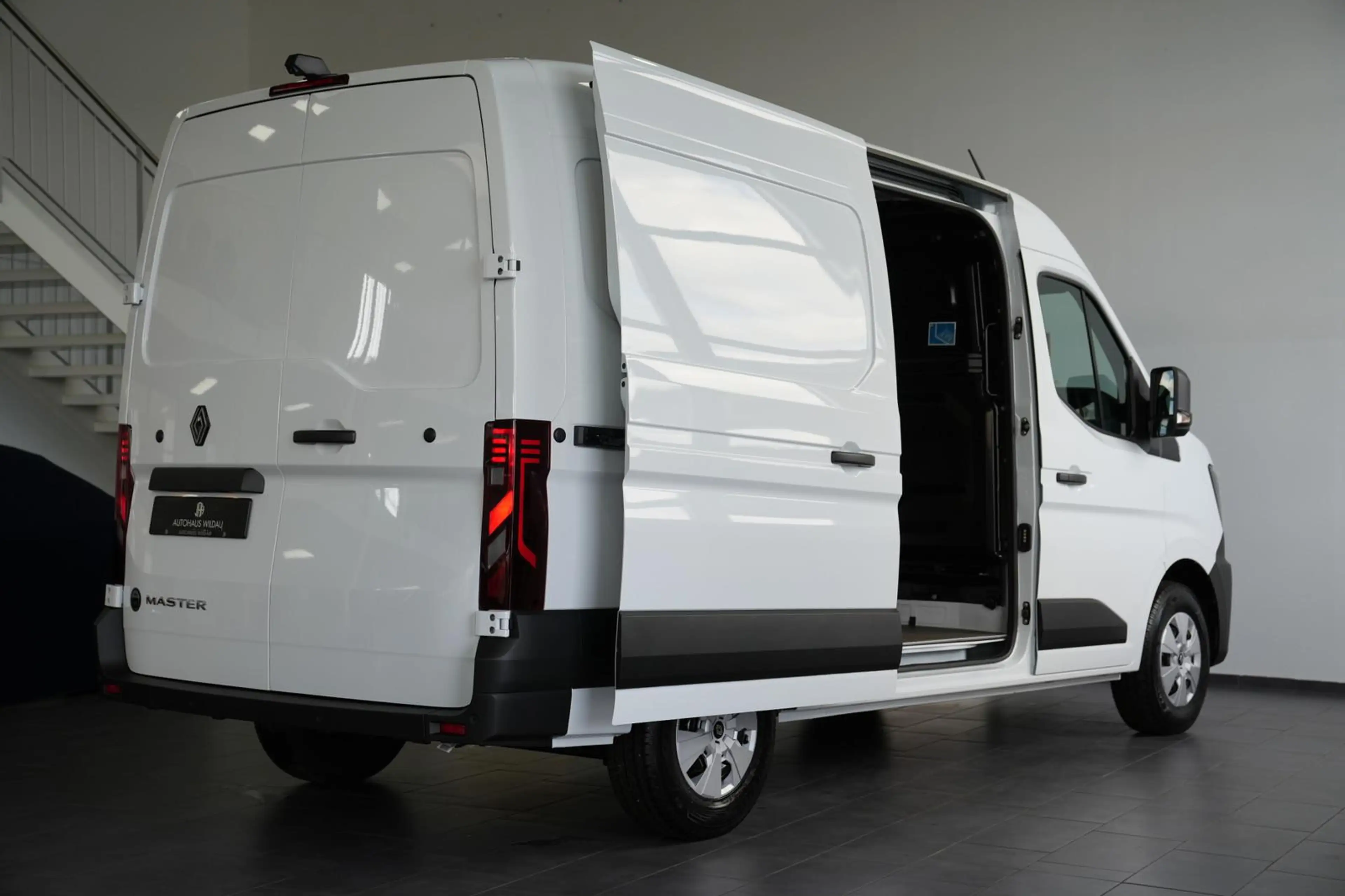 Renault Master Hochraum 3,5t L2H2 BLUE dCi 130 Advance *NEUFAHRZE — photo 10