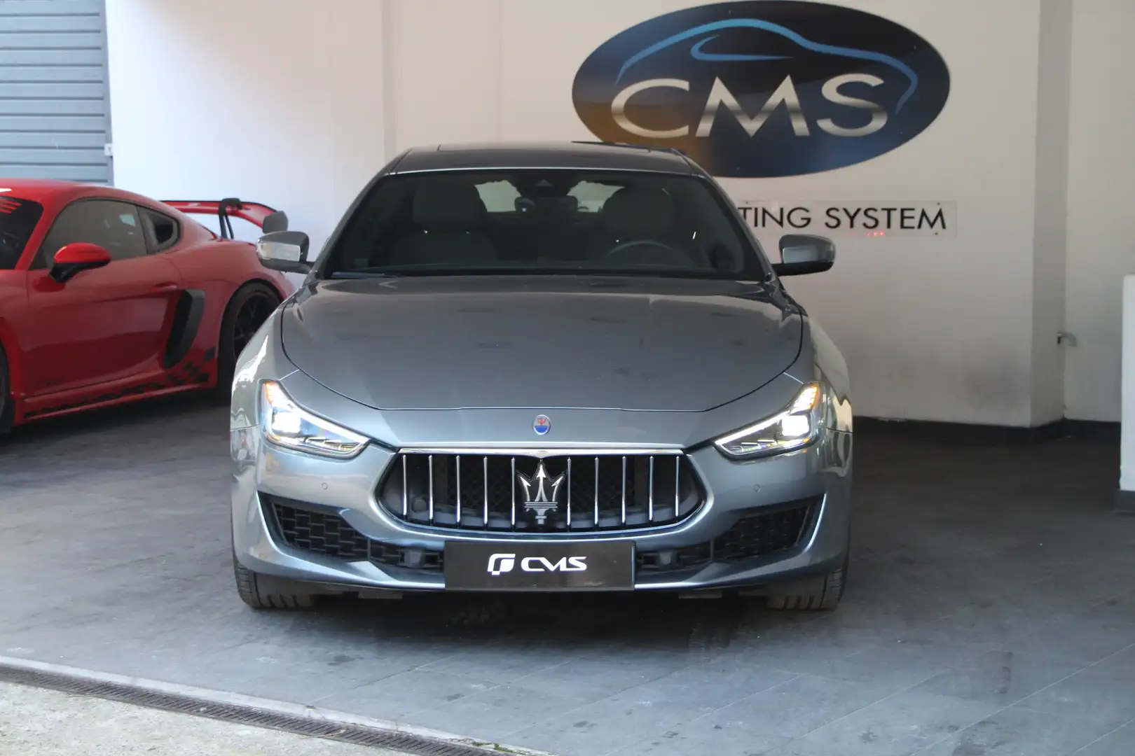 Maserati Ghibli 2.0 HYBRID 330 AUTO Grau - 2