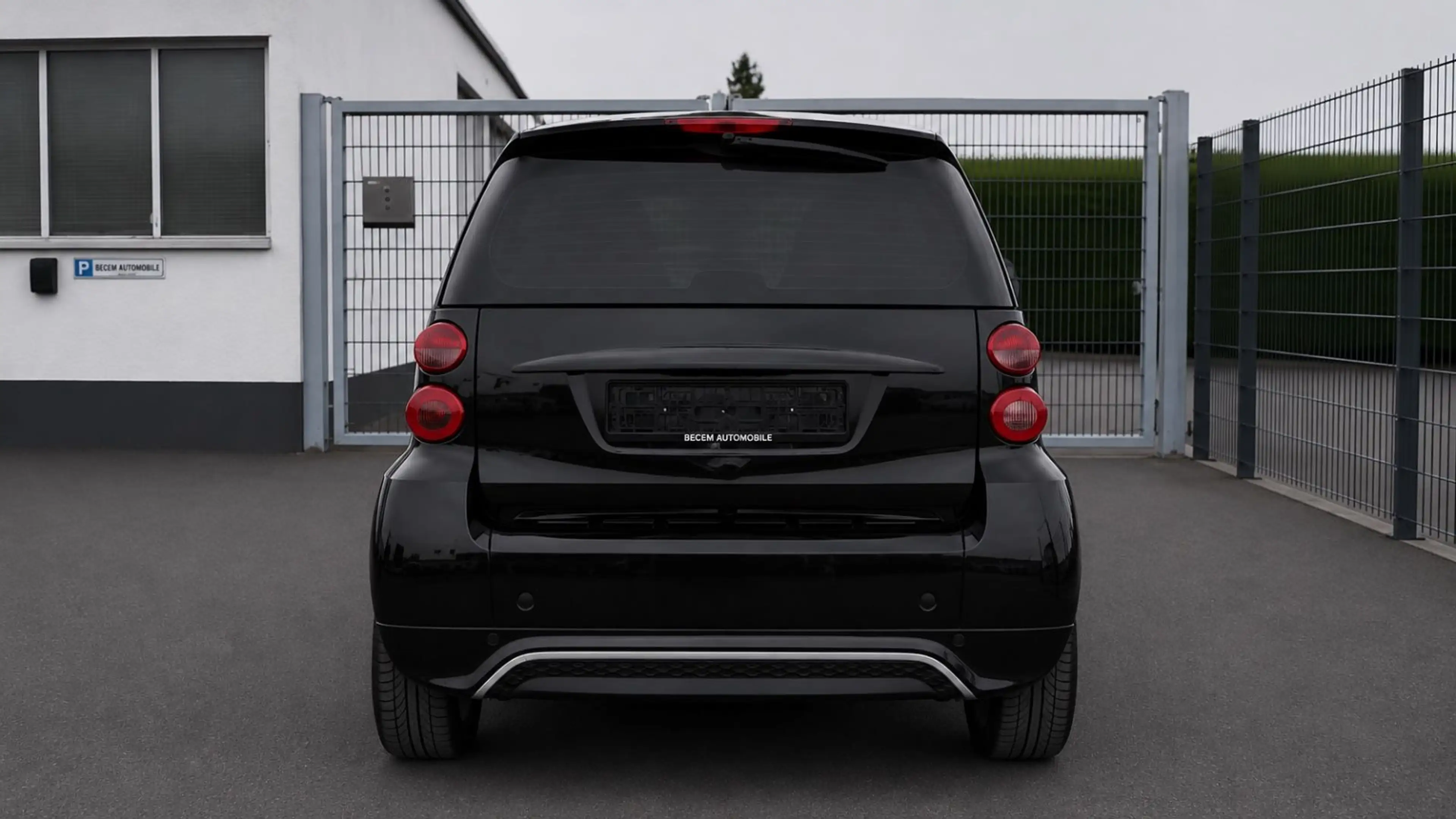 smart forTwo 71PS*SERVO * PANO * CARPLAY * SHZ * KLIMA — photo 7