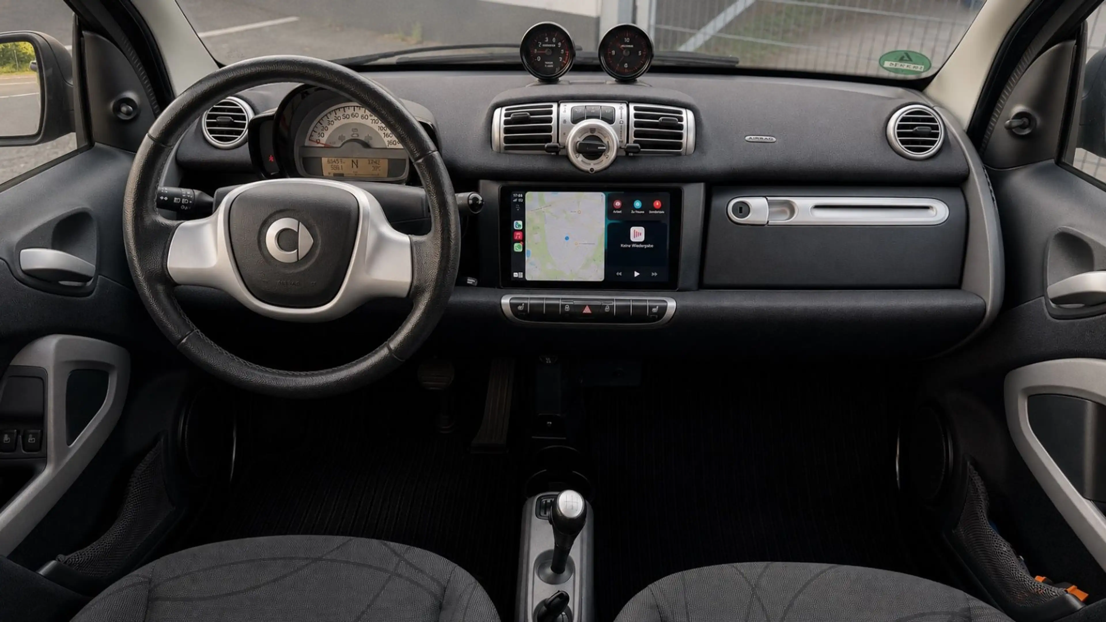 smart forTwo 71PS*SERVO * PANO * CARPLAY * SHZ * KLIMA — photo 9