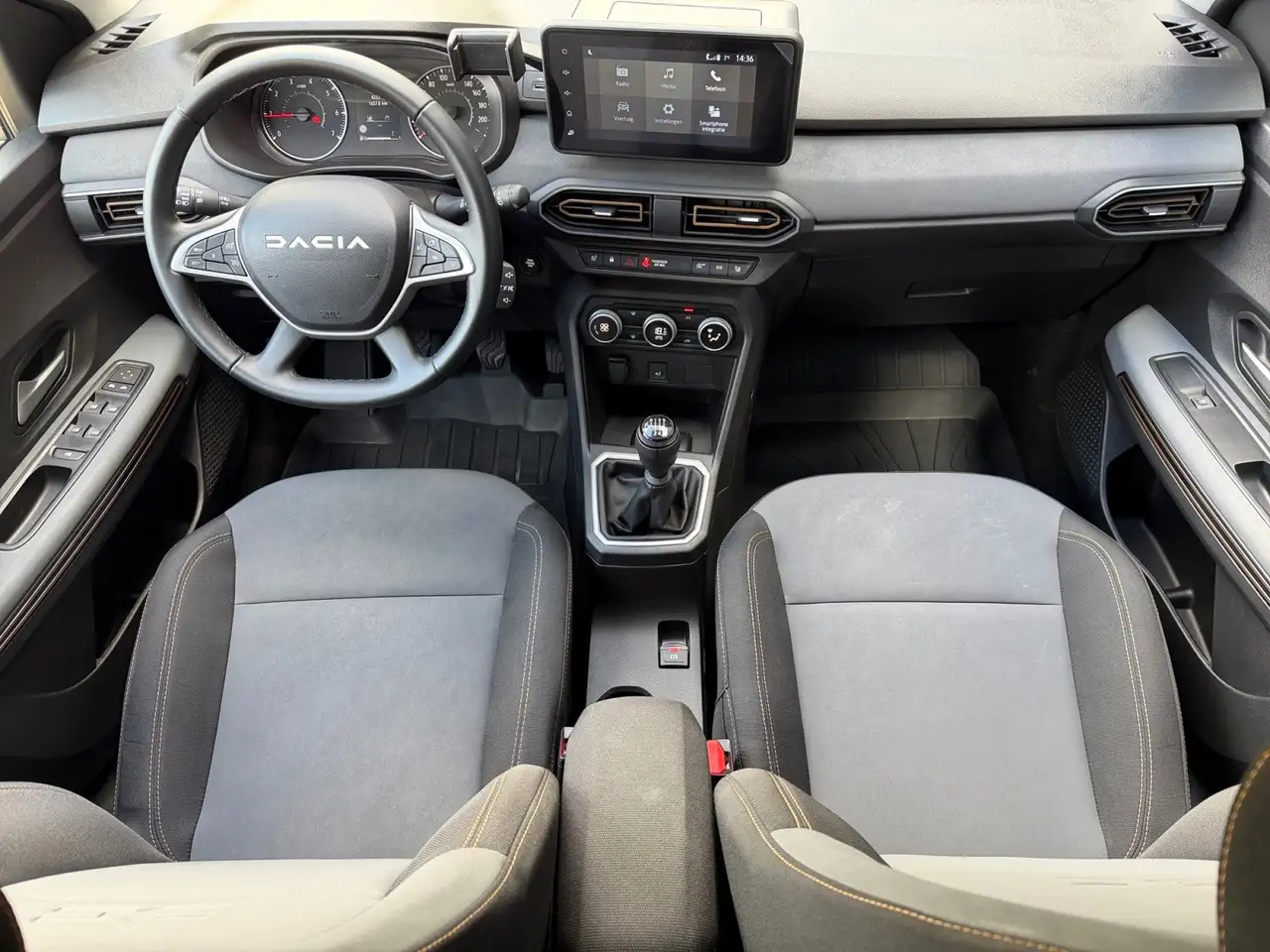 Dacia Jogger 1.0TCE110*7PL*EXTREME*6MT*CARPLAY*CAMERA*GARANTIE 12