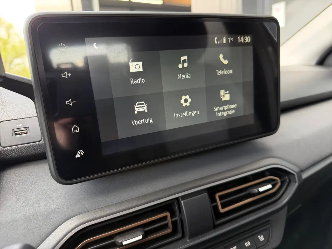 Dacia Jogger 1.0TCE110*7PL*EXTREME*6MT*CARPLAY*CAMERA*GARANTIE 26