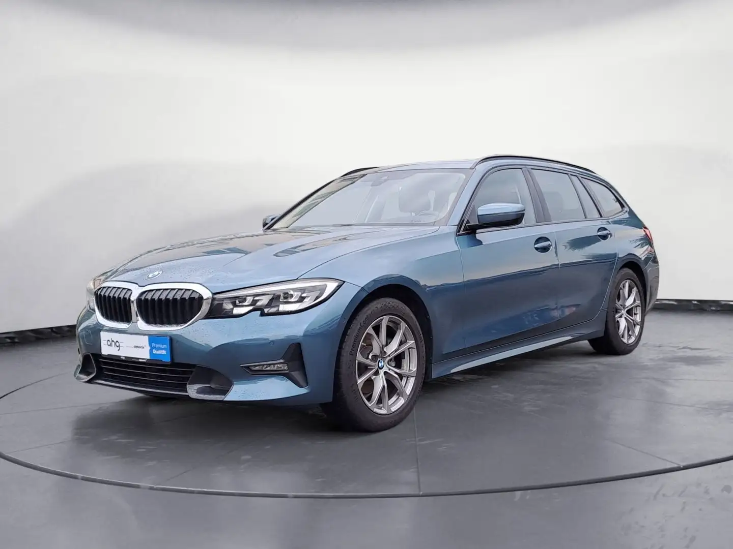 BMW 318 d Touring Sport Line Aut. Panorama HuD AHK Blauw - 2