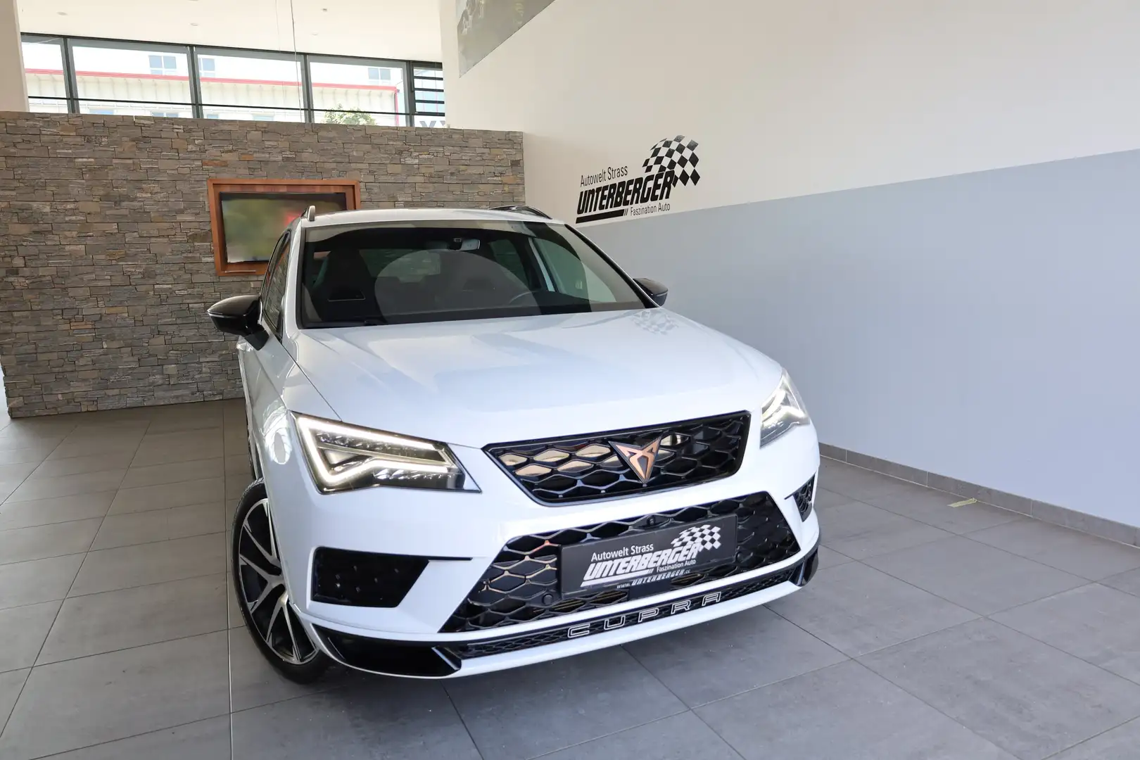 CUPRA Ateca 2.0 TSI 4Drive DSG Biały - 2