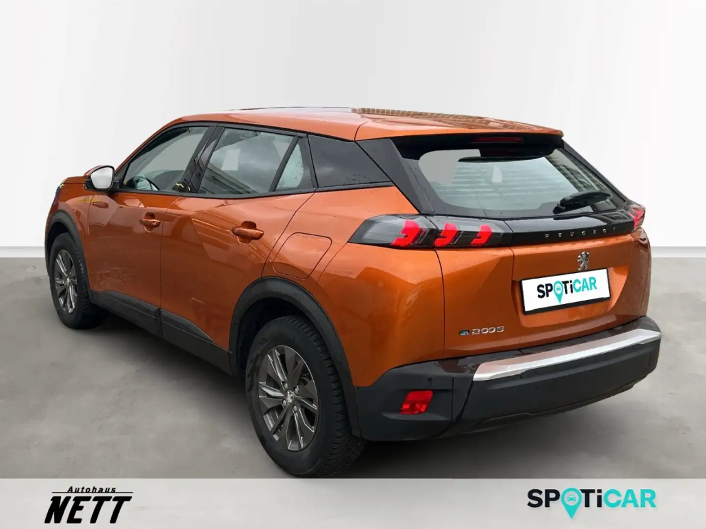Peugeot 2008 e- Active Pack Elektromotor 136 Orange - 2