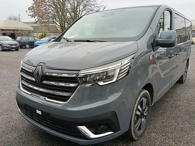 Renault Trafic COMBI L2H1 TRAFIC RED E6 9 POSTI NUOVO - MANUALE - PRONTA CONSEGNA