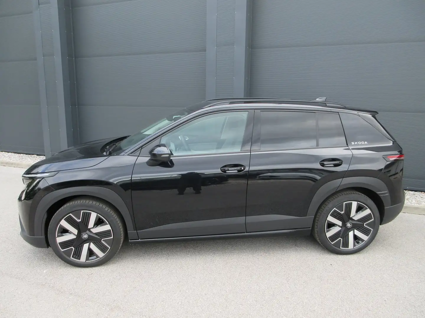 Skoda Epiq Selection 55 Schwarz - 2