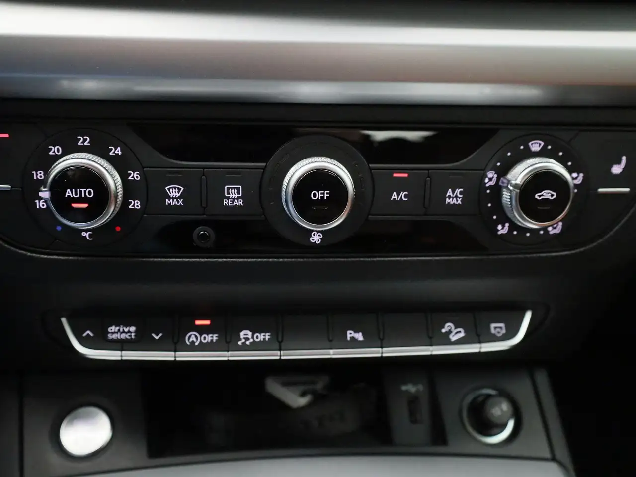 Audi Q5 Business Edition 30 TDI LEDER ZETELVERWARMING, миниатюра 19