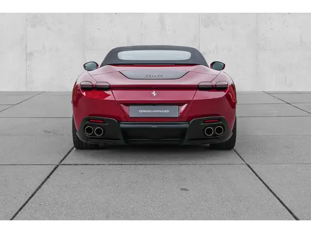 Ferrari Daytona view 11
