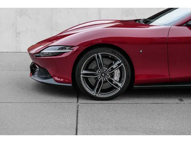 Ferrari Daytona view 10