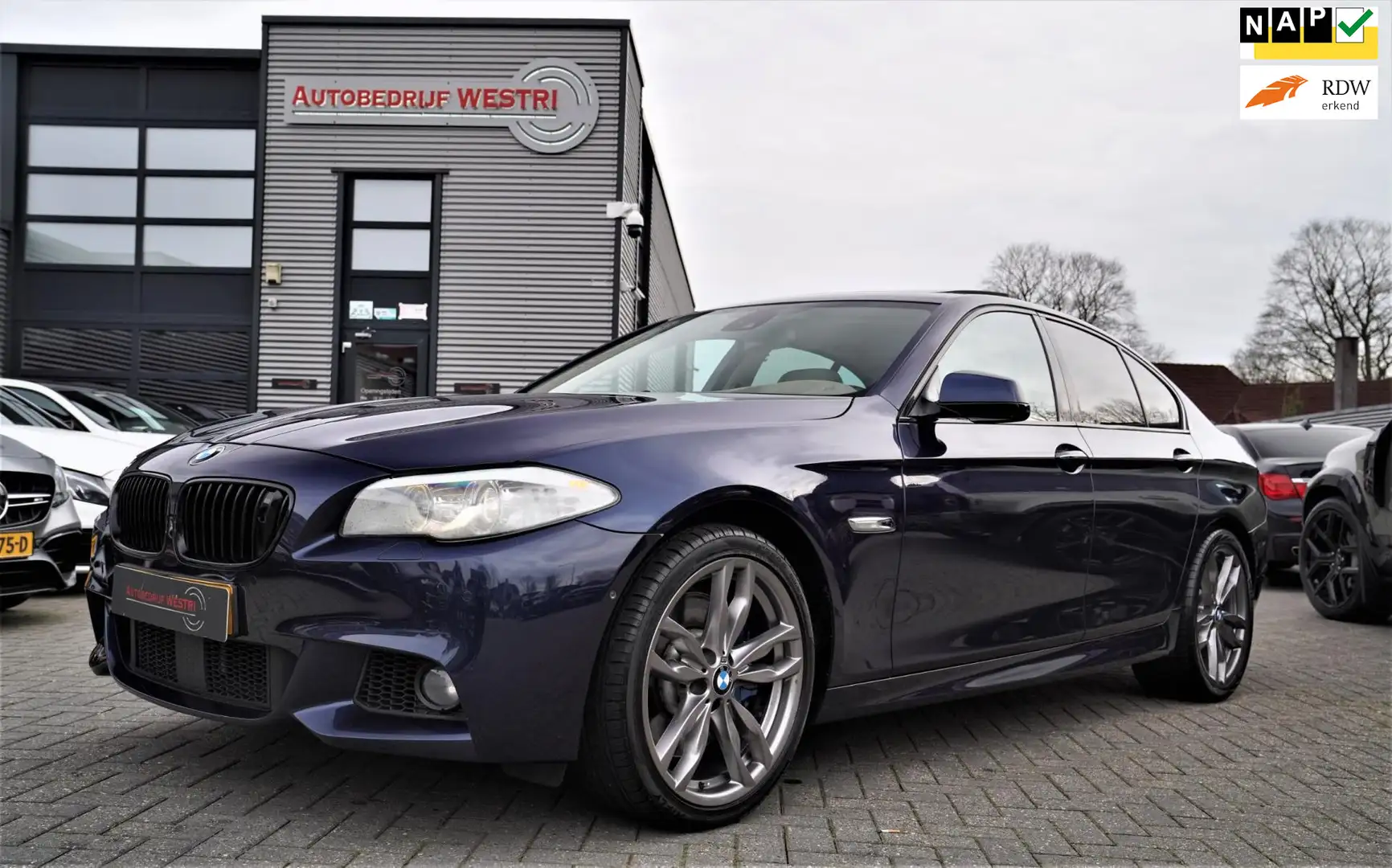 BMW 550 5-serie 550i High Executive | M-pakket | Adaptieve Blau - 1