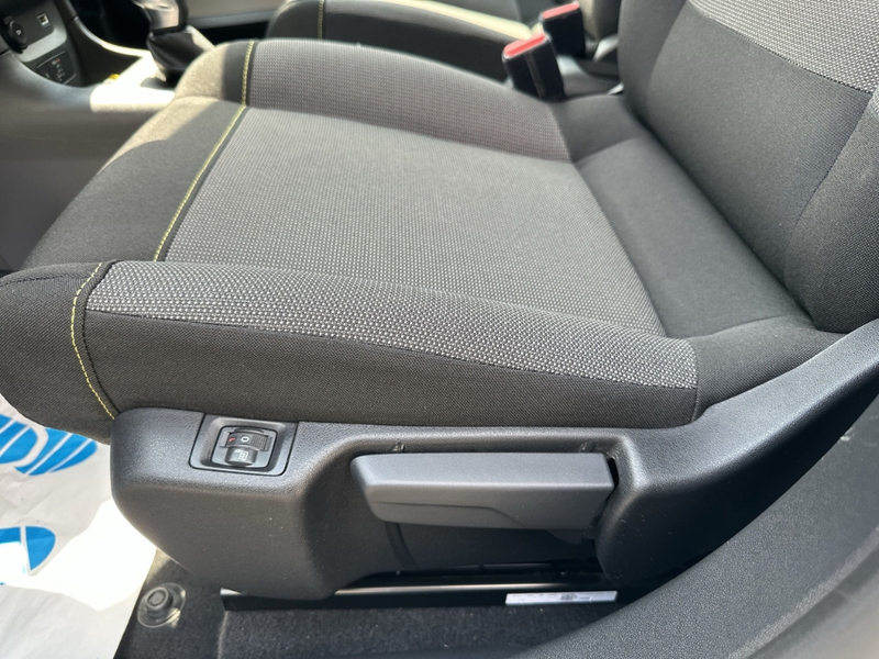 Citroen C3 Shine LED DAB SHZ Keyless Start Spurhalteass. Verk — photo 15