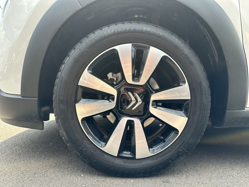 Citroen C3 Shine LED DAB SHZ Keyless Start Spurhalteass. Verk — photo 11
