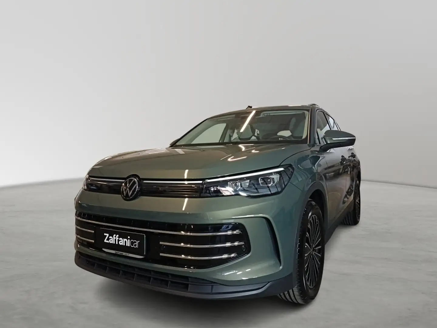 Volkswagen Tiguan 2.0 TDI SCR Elegance Verde - 2