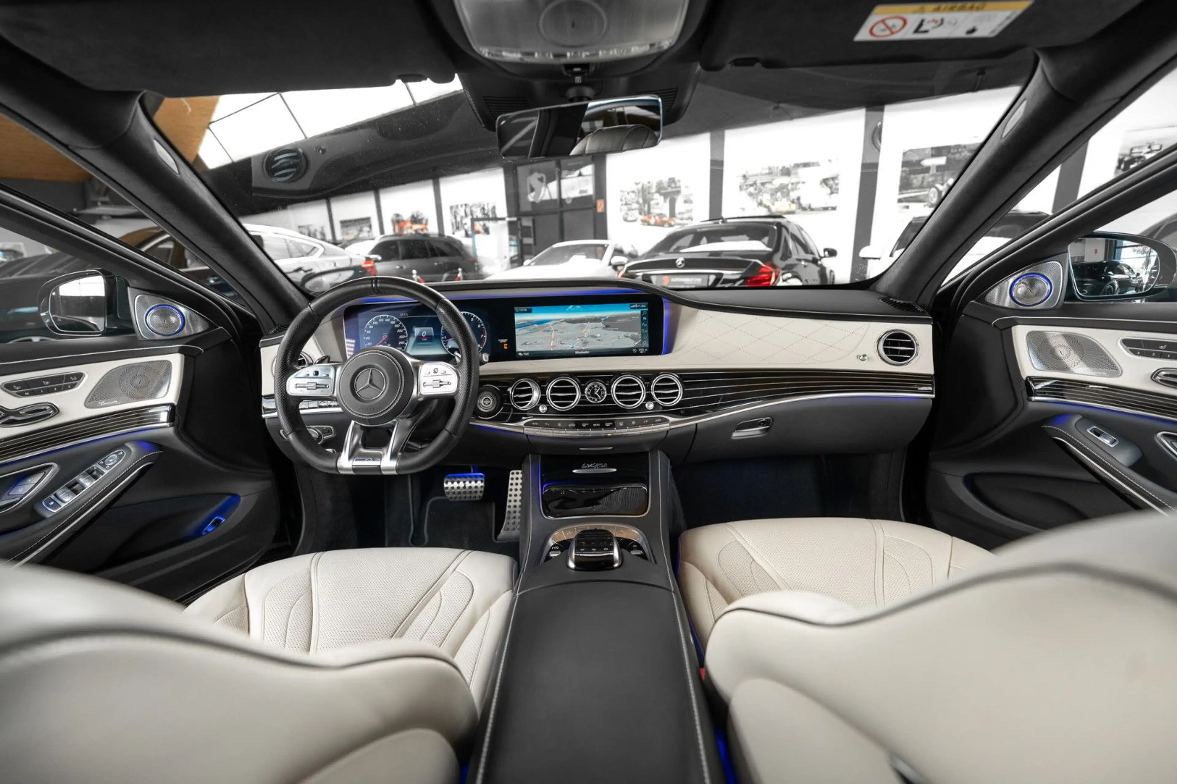 Mercedes-Benz S 560 4M LANG #MANUFAKTUR #AMG #1ST-CLASS #TISCH — photo 9