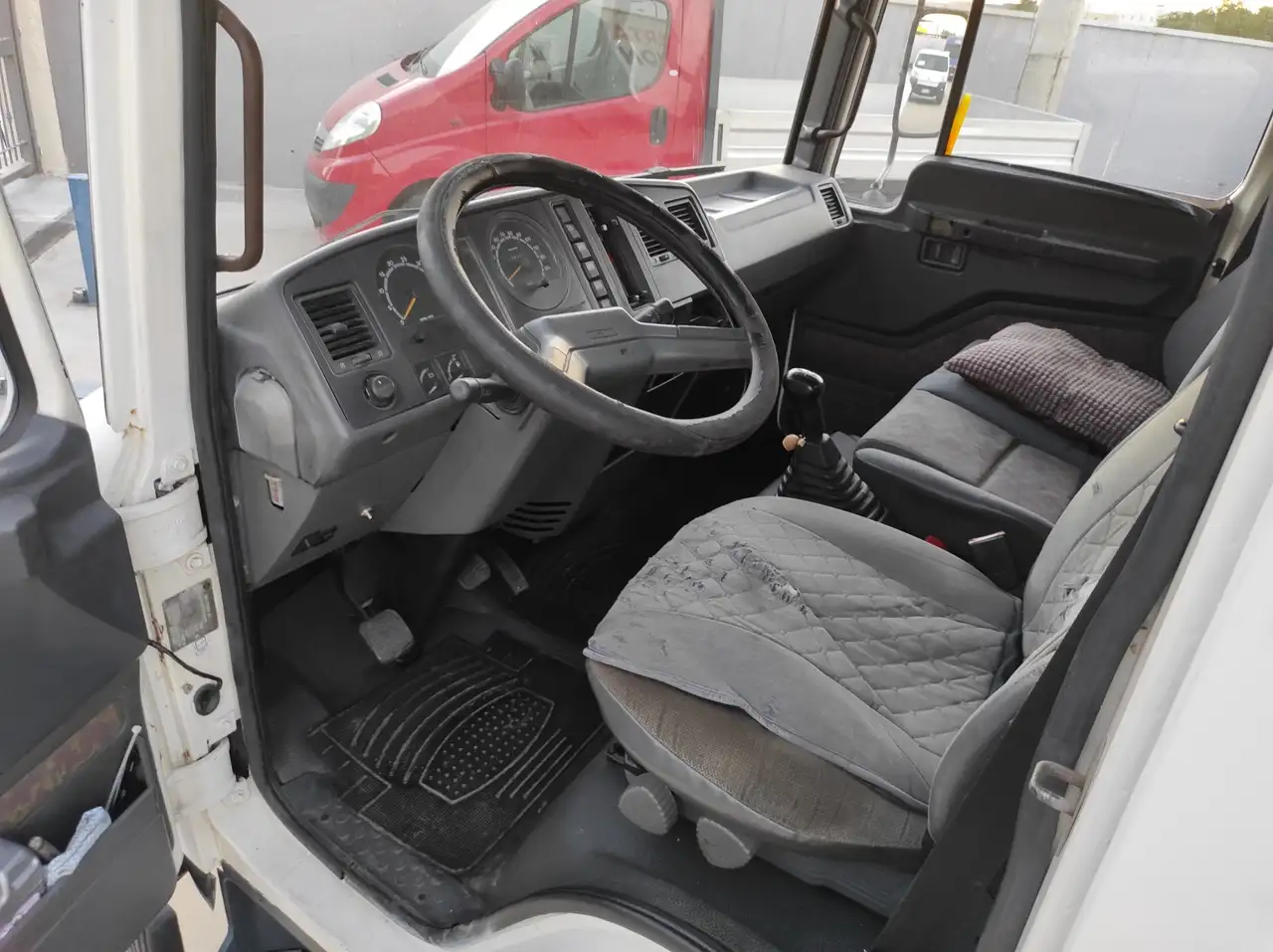 Nissan VELA PUBBLICITARIA 6x3 LUMINOSA, foto 7