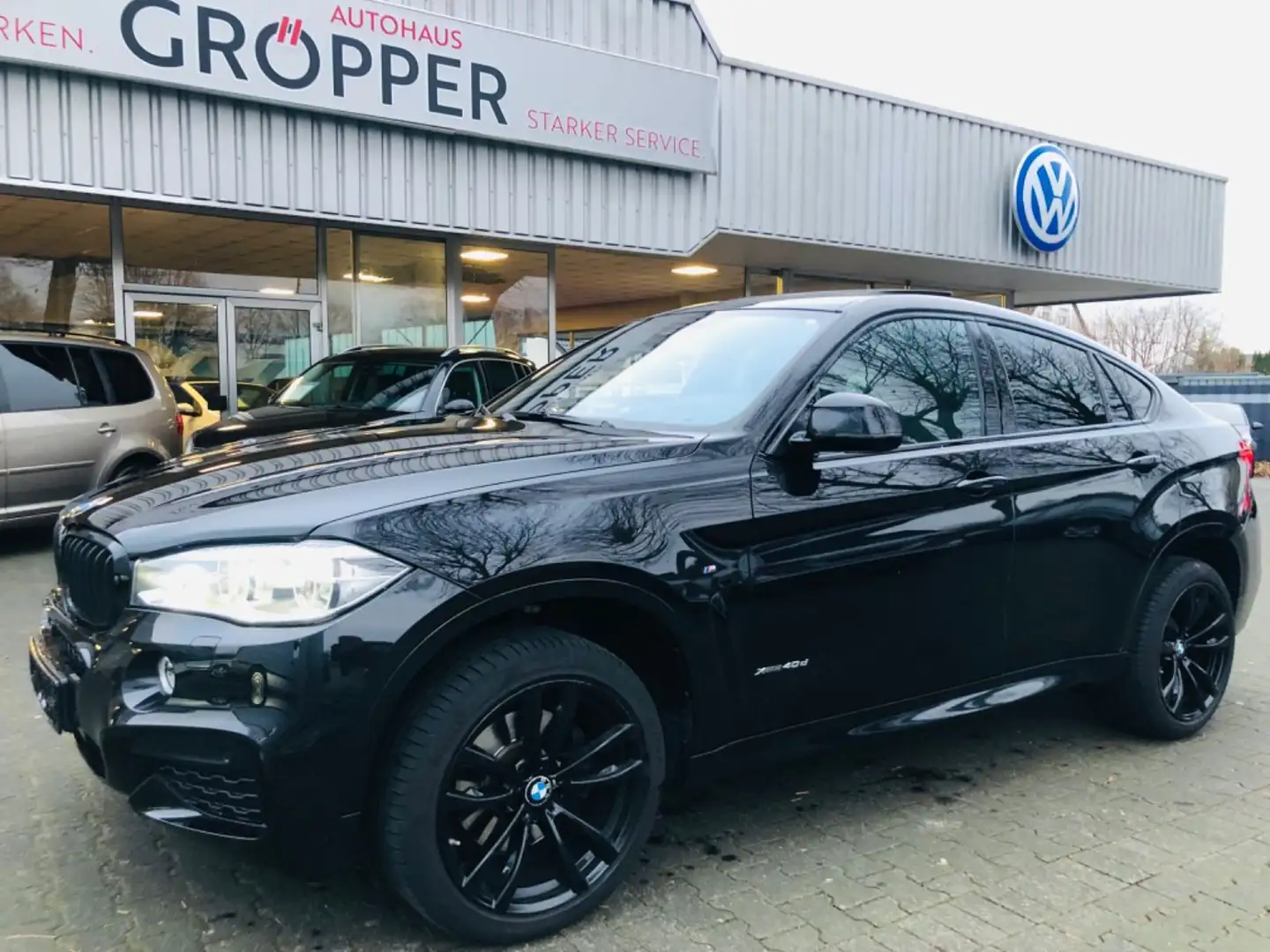 BMW X6 xDrive 40 d/M-Sport-Paket/Standh/Schiebedach Schwarz - 2