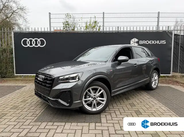 Audi Q2 35 TFSI S line | Leder | 18 Inch | Camera achter |