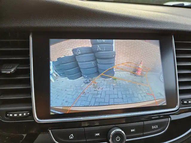 Opel Mokka X view 23