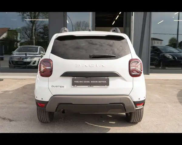 Dacia Duster view 4
