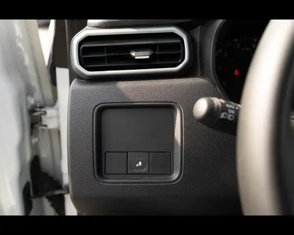 Dacia Duster view 18