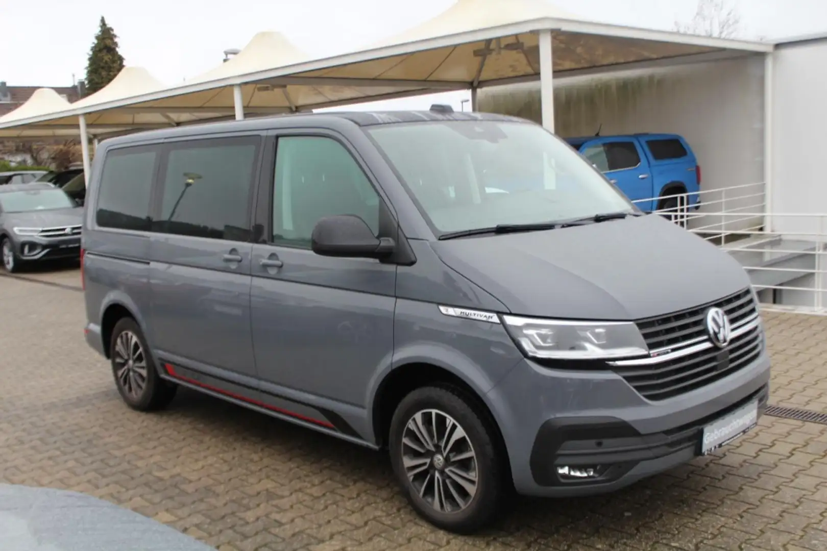Volkswagen T6.1 Multivan EDITION 4MOTION 2.0 TDI DSG / LED / AHK / NAVI / K Grau - 2