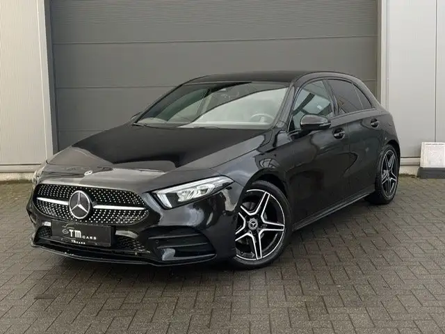 Mercedes-Benz A 180 A 180 7G-DCT AMG Line