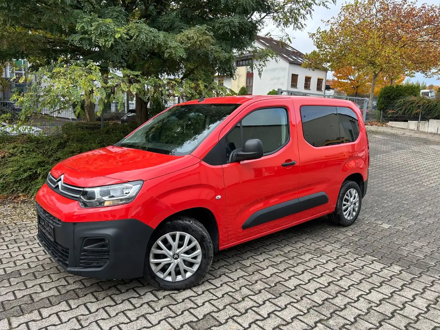 Citroen Berlingo Live Pack M Rouge - 1