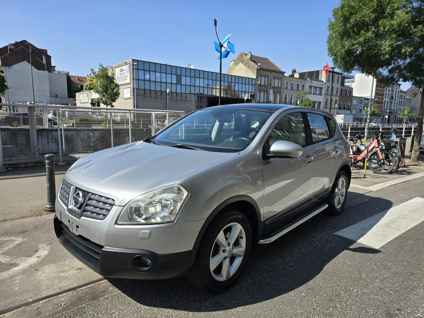 Nissan Qashqai 2.0i 4WD Tekna Pack Executive CVT( EXPORT AFRICA) - 2
