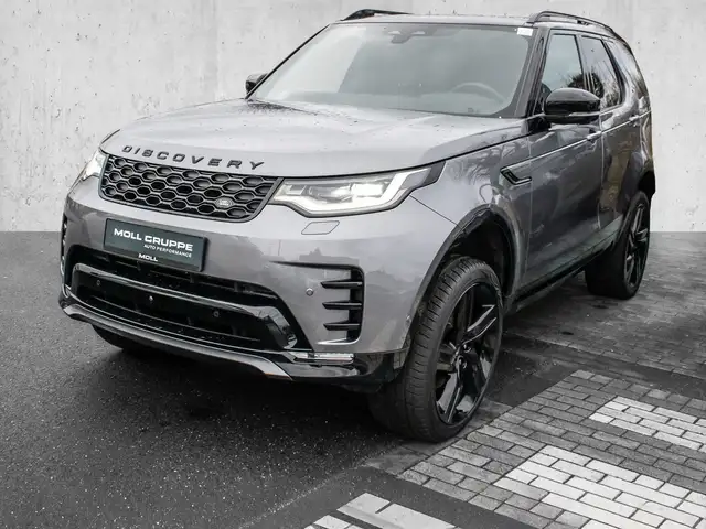 Land Rover Discovery view 2